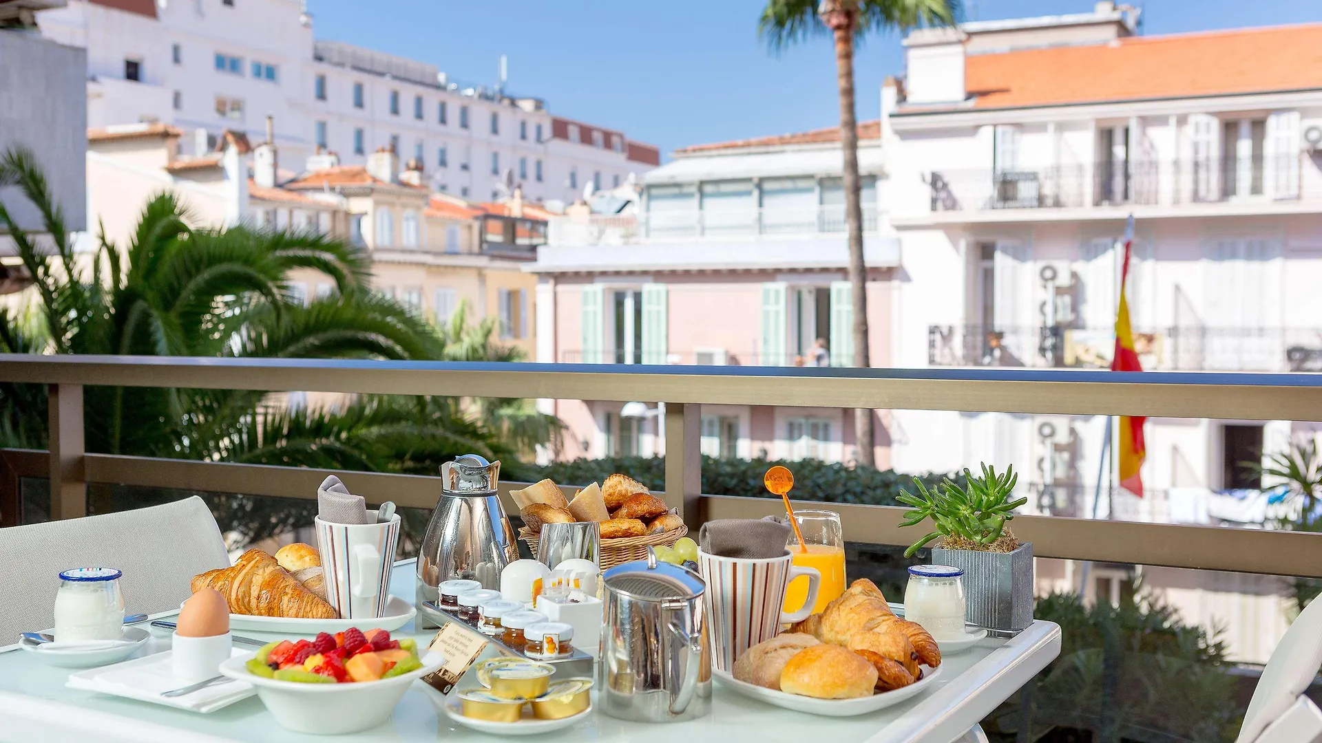 Hotel Barriere Le Gray D'Albion Cannes