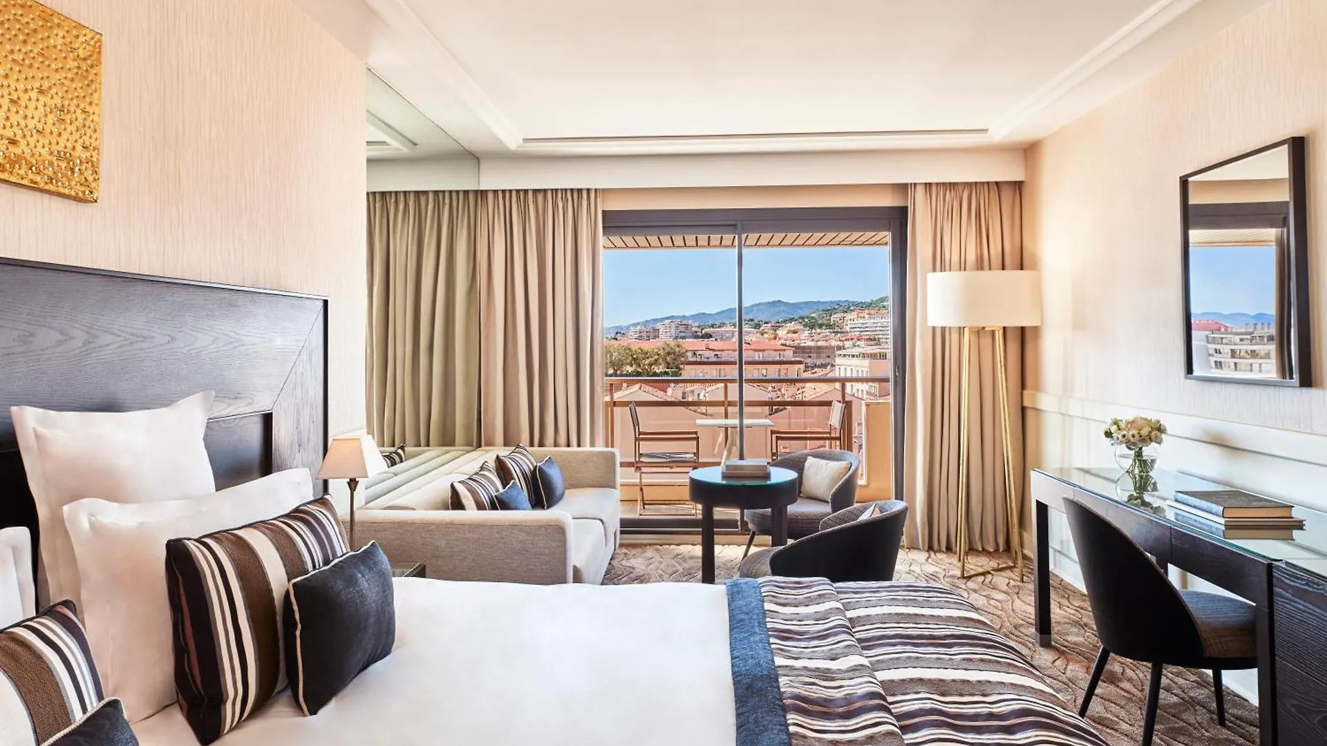 Hotel Barriere Le Gray D'Albion Cannes 4*,
