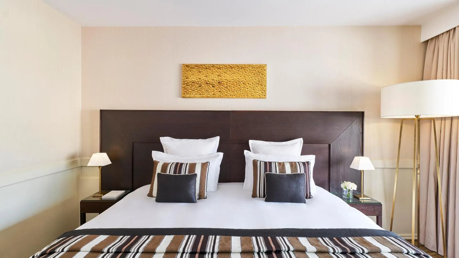 Hotel Barriere Le Gray D'Albion Cannes 4*,  France