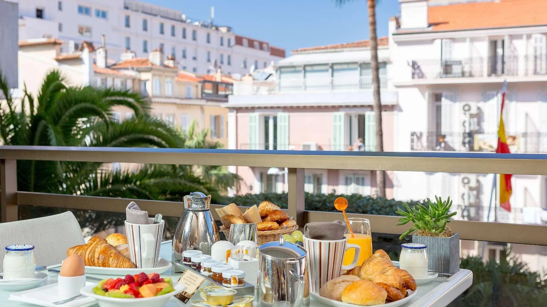 Hotel Barriere Le Gray D'Albion Cannes