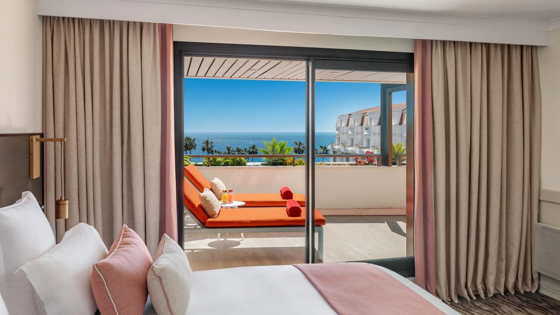 Hotel Barriere Le Gray D'Albion Cannes 4*,
