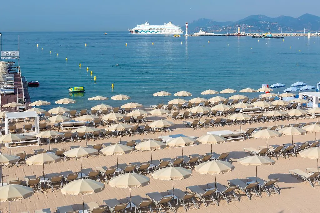 Hotel Barriere Le Gray D'Albion Cannes 4*,  France