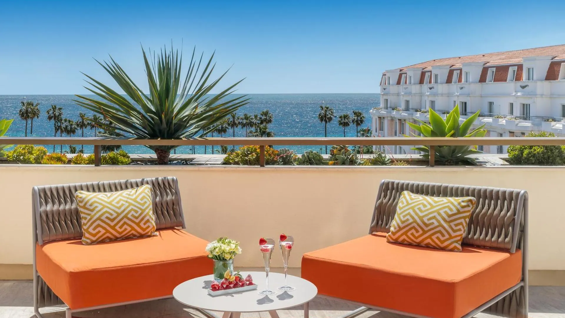 Hotel Barriere Le Gray D'Albion Cannes