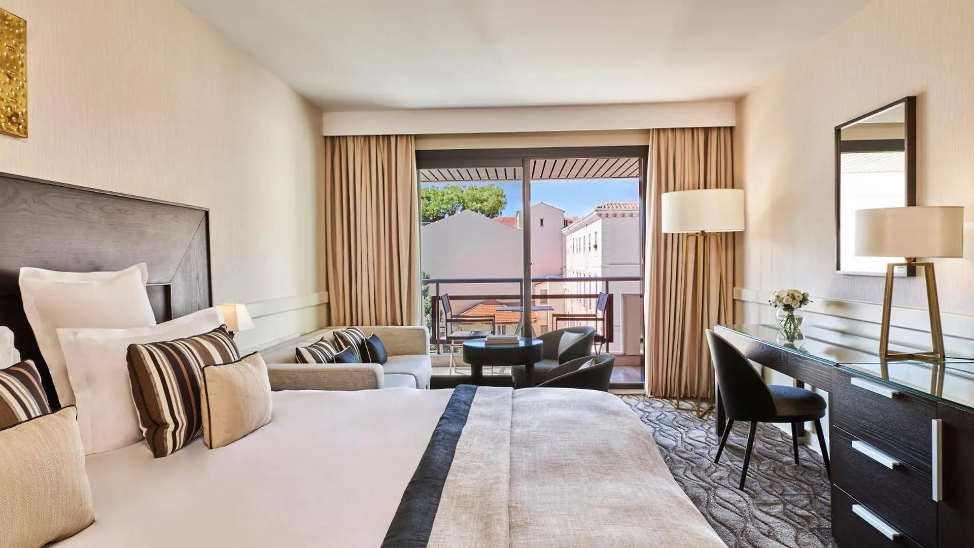 Hotel Barriere Le Gray D'Albion Cannes