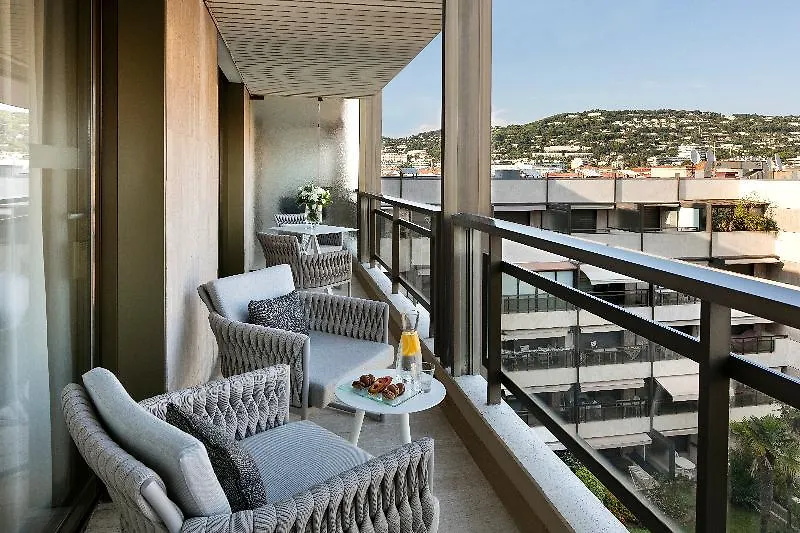Hotel Barriere Le Gray D'Albion Cannes 4*,  France